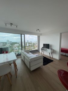 Espectacular apartamento en venta en Alexander Boulevard de dos dormitorios , Punta del Este