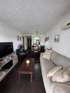 Divino apartamento en alquiler en la mejor ubicacion frente al mar en Punta del Este 