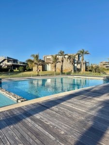 Increible casa moderna a la venta en  exclusivo barrio privado
