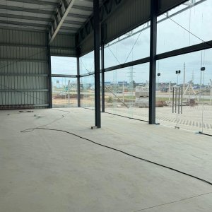 Espectacular local comercial en Alquiler sobre Ruta frente a rotonda Sodimac.