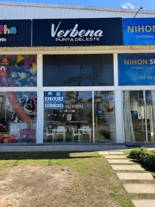 Espectacular local comercial en alquiler en la mejor rotonda de Punta del Este