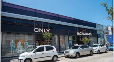 Inmejorable local comercial en Alquiler a media cuadra de la Plaza de Maldonado