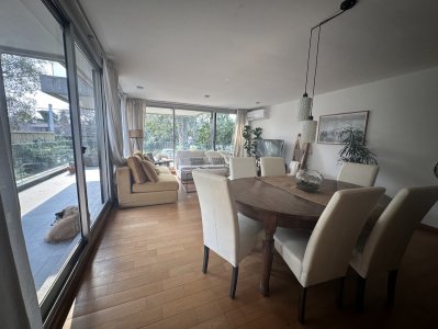 Venta apartamento de 3 dormitorios + servicio +garaje en Carrasco