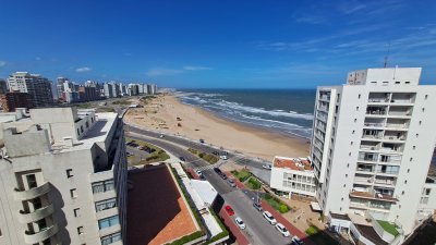 Alquiler temporario Apartamento de 1 dormitorio y medio en Península, Punta del Este