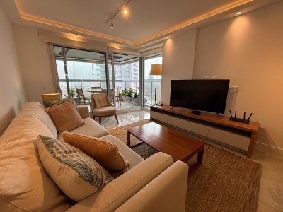 Alquiler de Verano Apartamento de 2 dormitorios en Miami Bv. Playa Mansa, Punta del Este