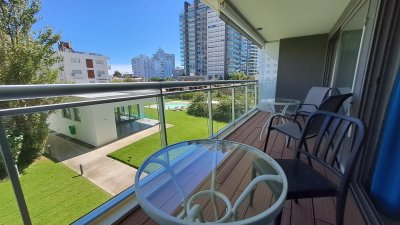 Alquiler Invernal Apartamento 1 dormitorio y medio en Playa Brava, Punta del Este.