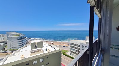 Alquiler temporario Apartamento de 2 dormitorios en Península, Punta del Este.