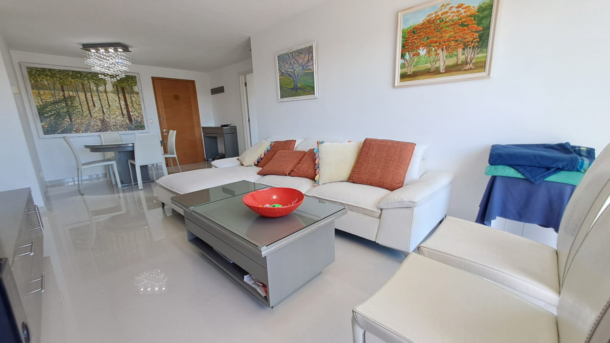 Alquiler Anual y Venta Apartamento de 3 dormitorios en Roosevelt, Punta del Este