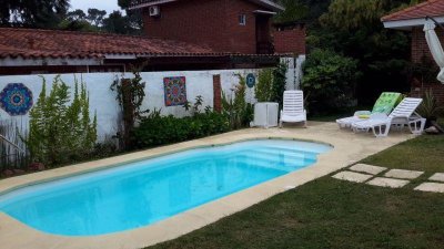 Alquiler temporario Casa de 3 dormitorios en Playa Mansa, Punta del Este.