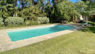 Alquiler temporario Casa de 3 dormitorios en Rincon del Indio, Punta del Este.