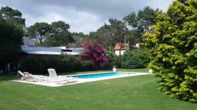 Alquiler Temporario Casa de 3 dormitorios en Rincon del Indio, Punta del Este.