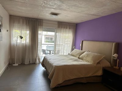 Alquiler Monoambiente Amoblado Pocitos con balcón