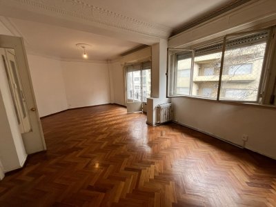 Alquiler o Venta Apartamento 3 Dormitorios Centro con Garaje