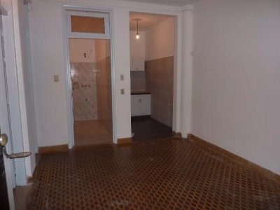 Venta Apartamento 2 Dormitorio La Comercial Azotea