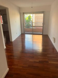 Alquiler Apartamento 1 Dormitorio Cordon con balcon