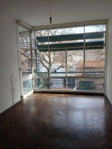Alquiler Apartamento 3 Dormitorios Pocitos con balcon