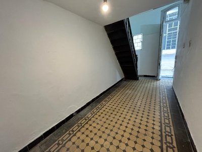 Alquiler Apartamento 1 Dormitorio Centro con patio pequeño