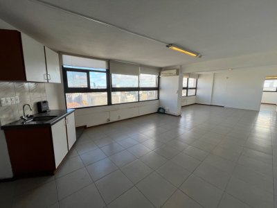 Venta con Renta Apartamento 1 Dormitorio Tres Cruces Cochera