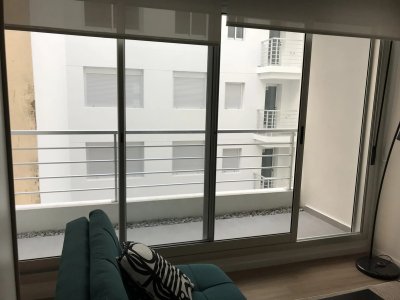 Venta Apartamento Monoambiente Pocitos balcon y cochera