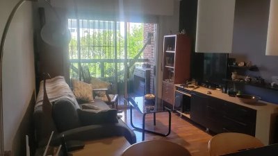 Venta Apartamento 2 Dormitorios Buceo con balcon y cohera 