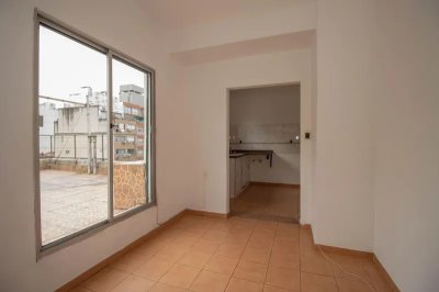 Venta Apartamento 2 Dormitorio Cordon con terraza