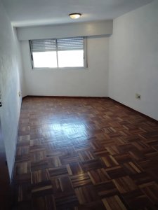 Alquiler Apartamento 1 Dormitorio Cordón con balcón