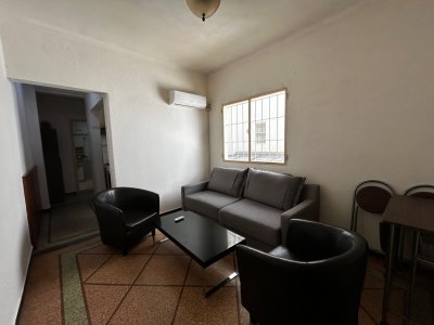 Alquiler Apartamento Amueblado opcional 1 Dormitorio Cordón con Patio