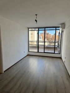 Alquiler Apartamento 1 Dormitorio Tres Cruces con terraza