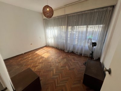 Venta Apartamento 1 Dormitorio Ciudad Vieja con patio