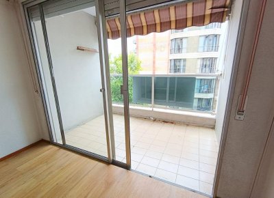 Alquiler Apartamento 2 Dormitorios Tres Cruces con balcón 