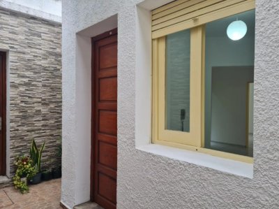 Alquiler Apartamento 2 Dormitorios Barrio Sur con Patio
