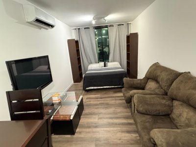 Venta Apartamento Monoambiente Pocitos con terraza y garaje 