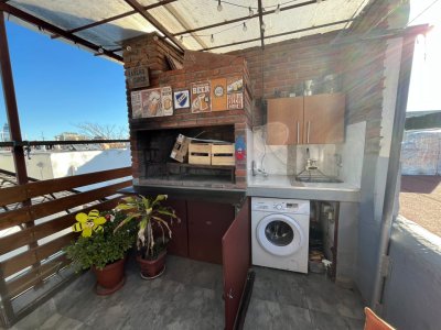 Venta Apartamento 2 Dormitorios Reducto con azotea y barbacoa