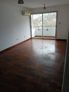Alquiler Apartamento 2 Dormitorios Tres Cruces con balcon