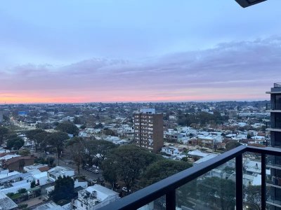 Alquiler Apartamento Amoblado 1 Dormitorio Malvin con balcon