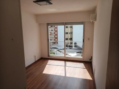 Alquiler Apartamento 1 Dormitorio Cordon con Balcon