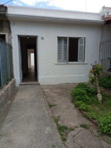 Alquiler Casa 1 Dormitorio Paso Molino con patio