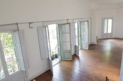 Venta Casa 2 Dormitorios Cordón Balcón 