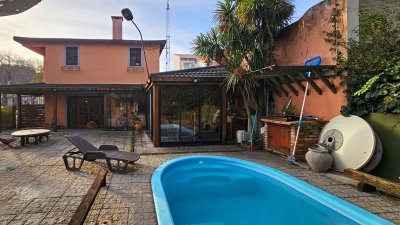 Venta Casa 4 Dormitorios Patio y Piscina Parque Batlle