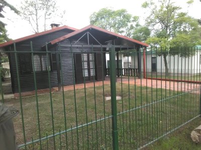 Venta Casa 3 Dormitorios El Pinar con patio y cochera 