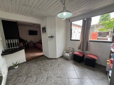 Alquiler Casa 2 Dormitorios Aires Puros Patio y Parrillero