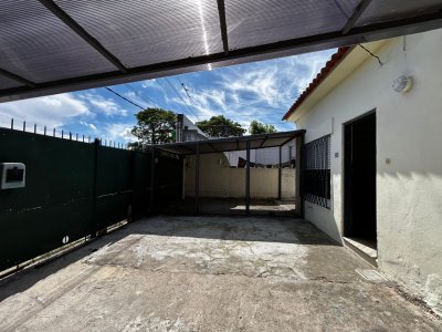 Inversión Venta con 10% de Renta 3 Casas con Patios