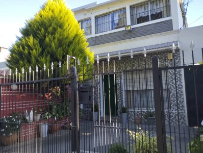 Venta Casa y Apartamento Cerrito con Garaje y Barbacoa 
