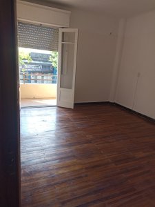 Venta Casa 4 Dormitorios Unión con balcón 