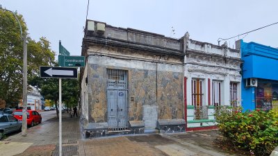 Casa Venta 2 Dormitorios La Comercial Gran Azotea