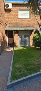 Alquiler Casa 2 Dormitorios Malvin con jardin y patio 