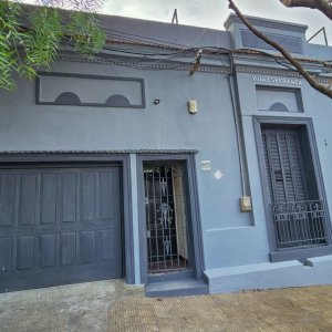 Venta Casa + Apartamento Cerrito con Garaje y Patio Inversion