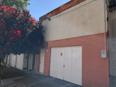 Alquiler Casa 2 Dormitorios Goes con patio y cochera