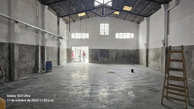 Alquiler Local Galpon Industrial La Blanqueada sobre Avenidas