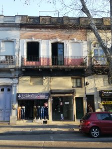Venta Local con Vivienda y Deposito Goes Inversion 158m2